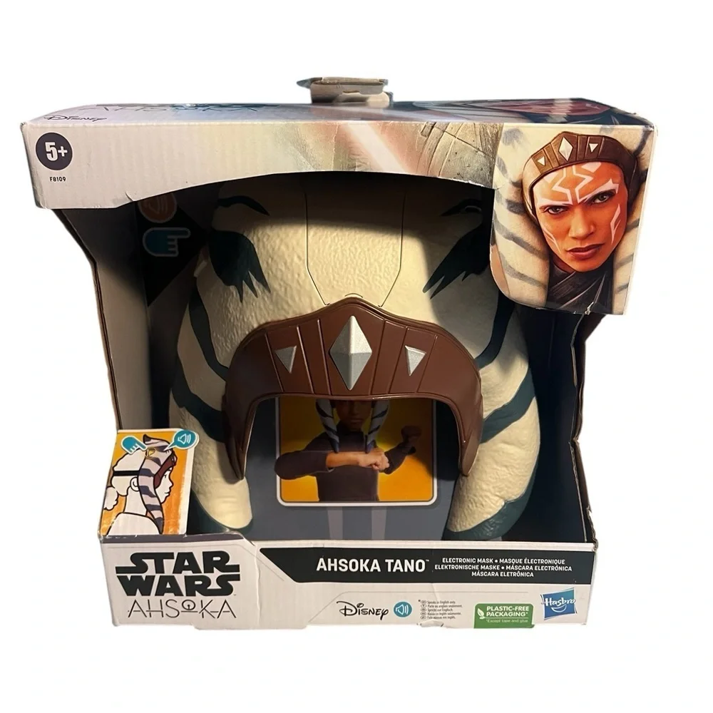 Disney Parks Star Wars Ahsoka Tano Electronic Mask – New in Box